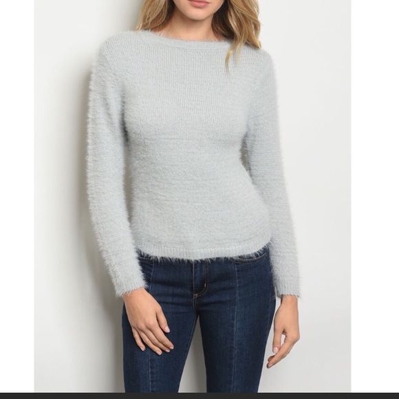 🎉HOST PICK🎉NWT Fuzzy Soft Pullover Sweater - Picture 2 of 3